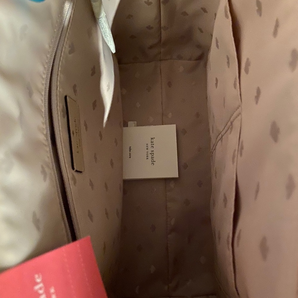 Kate Spade Tote - Picture 2 of 5